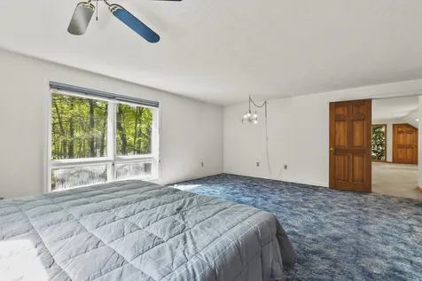 22 Windsor Boulevard Londonderry NH 03053