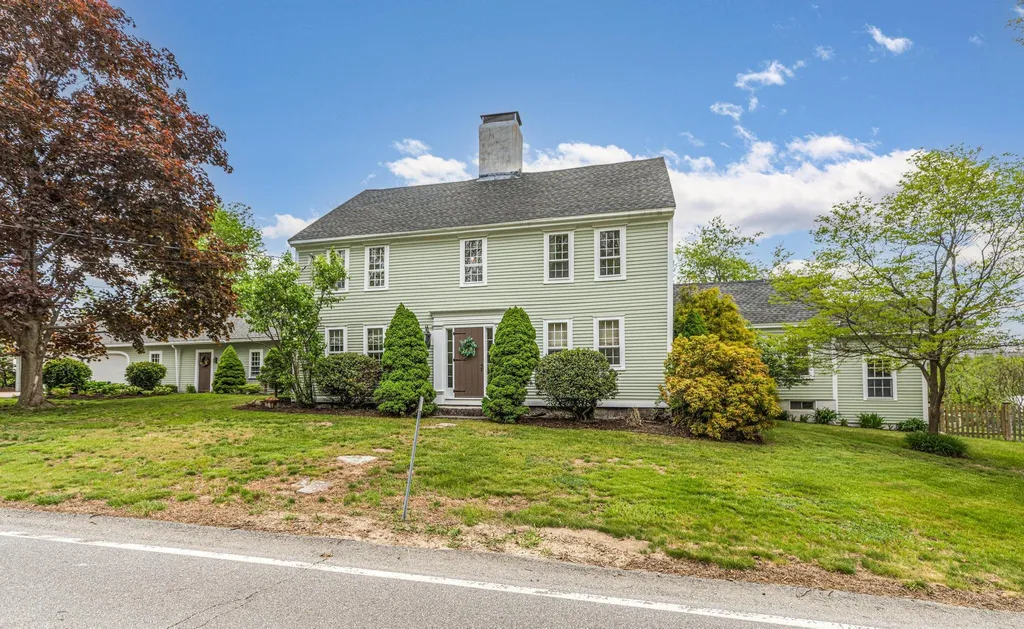 26 Lamprey Road Kensington NH 03833
