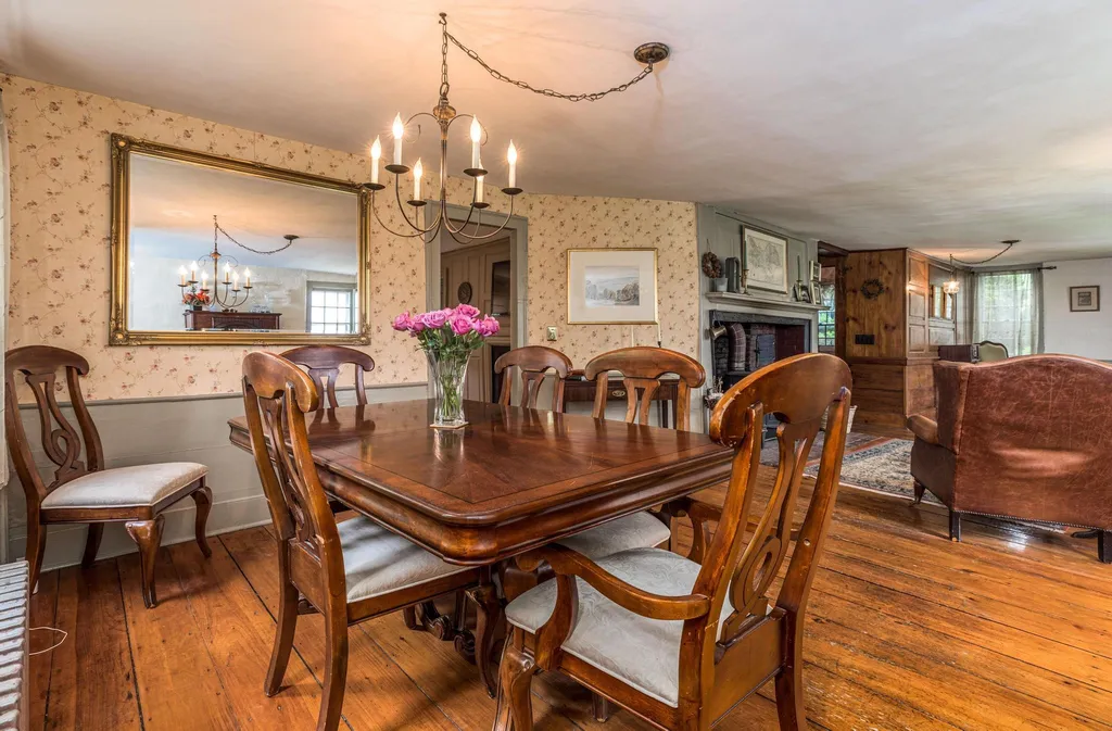 26 Lamprey Road Kensington NH 03833
