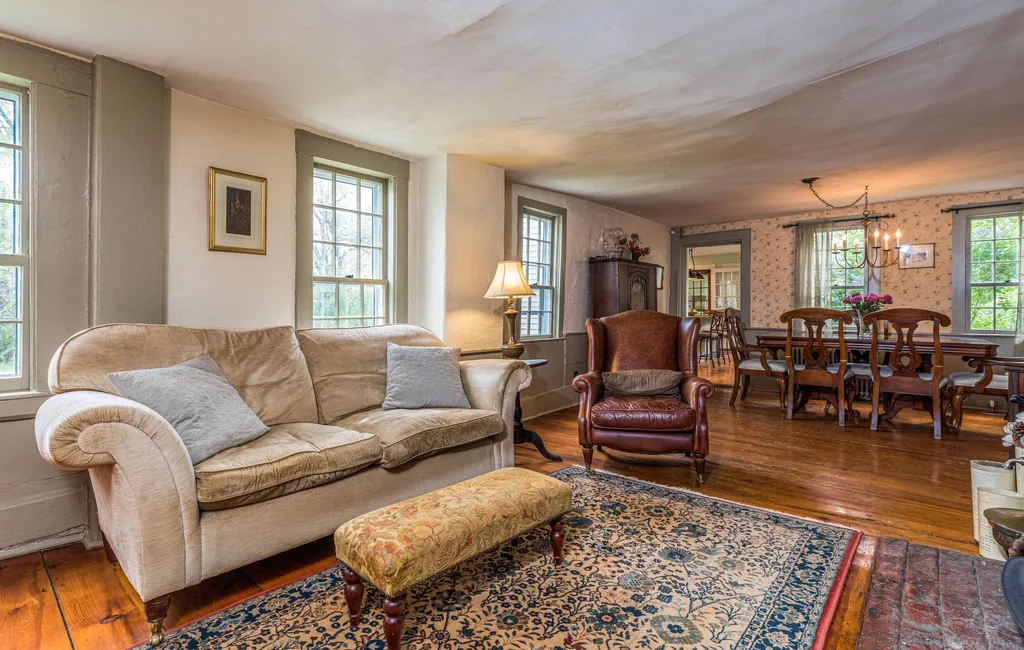 26 Lamprey Road Kensington NH 03833