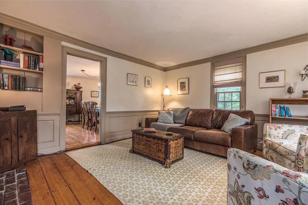 26 Lamprey Road Kensington NH 03833