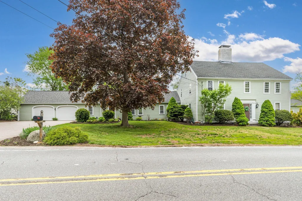 26 Lamprey Road Kensington NH 03833