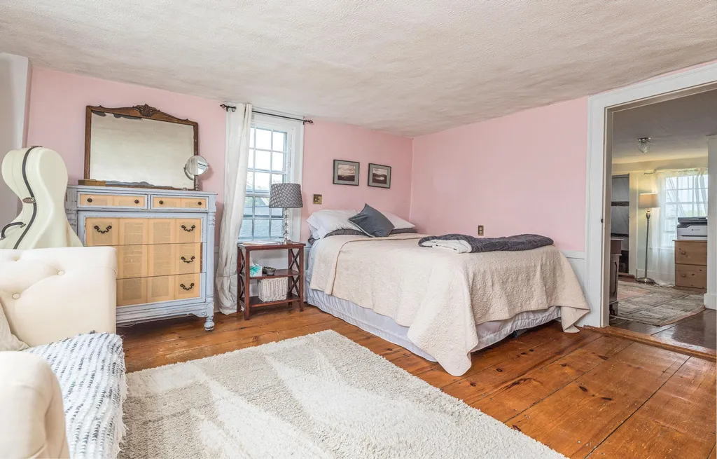 26 Lamprey Road Kensington NH 03833