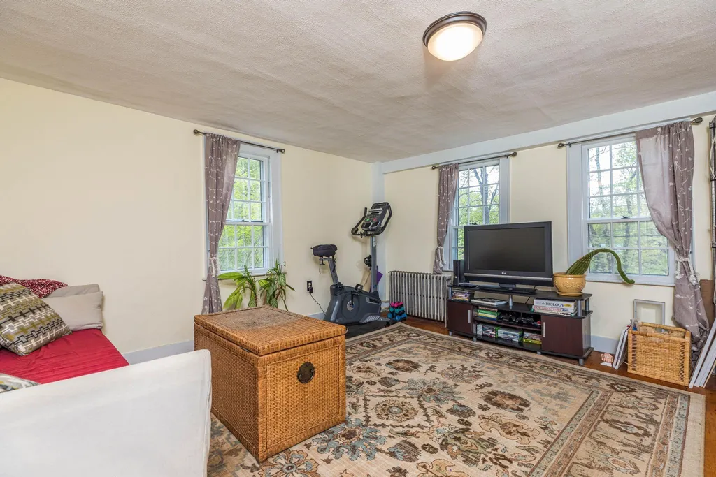 26 Lamprey Road Kensington NH 03833
