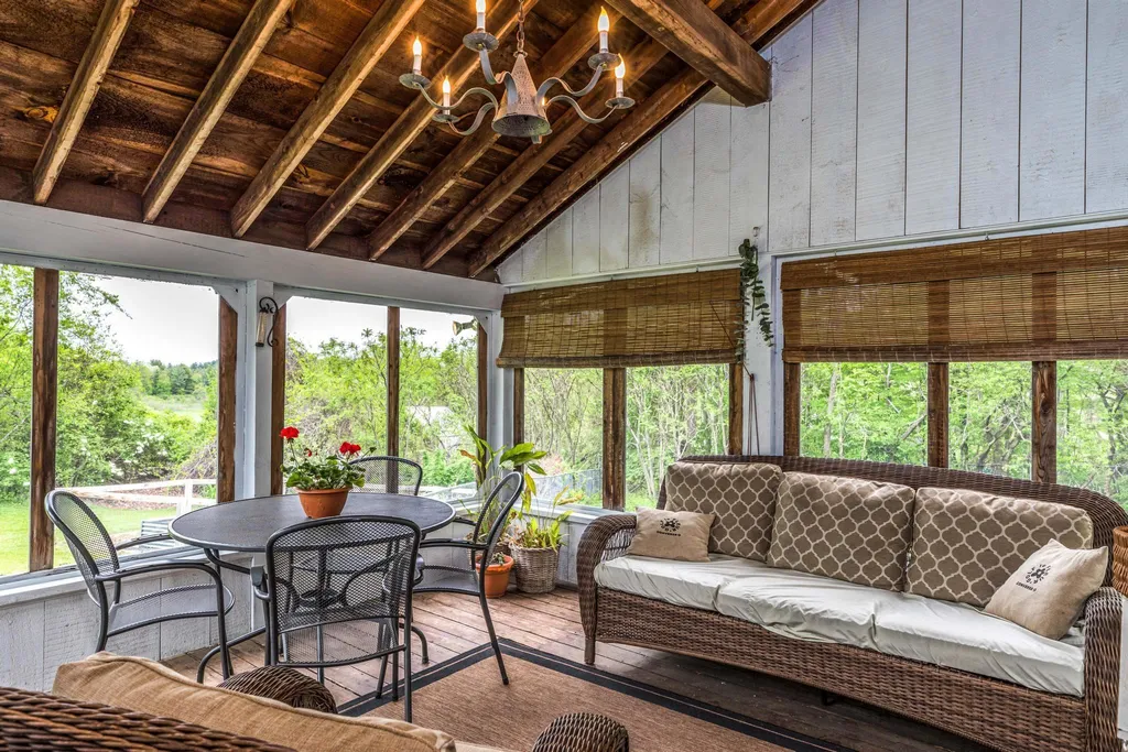 26 Lamprey Road Kensington NH 03833