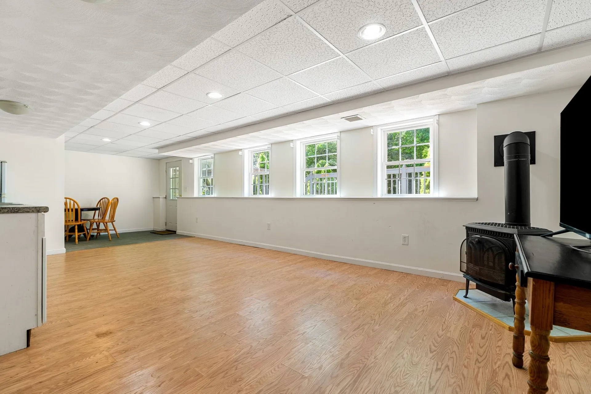 11 Litchfield Circle Pelham NH 03076