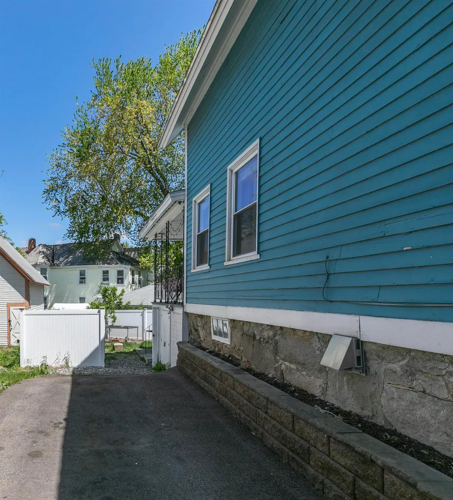 260 Lowell Street Manchester NH 03104