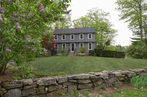 8 Colony Brook Lane Derry NH 03038