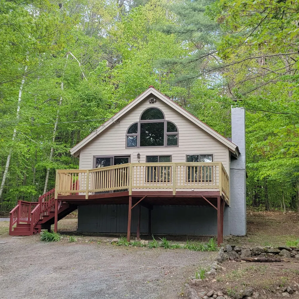 5 Alberg Road Wolfeboro NH 03894