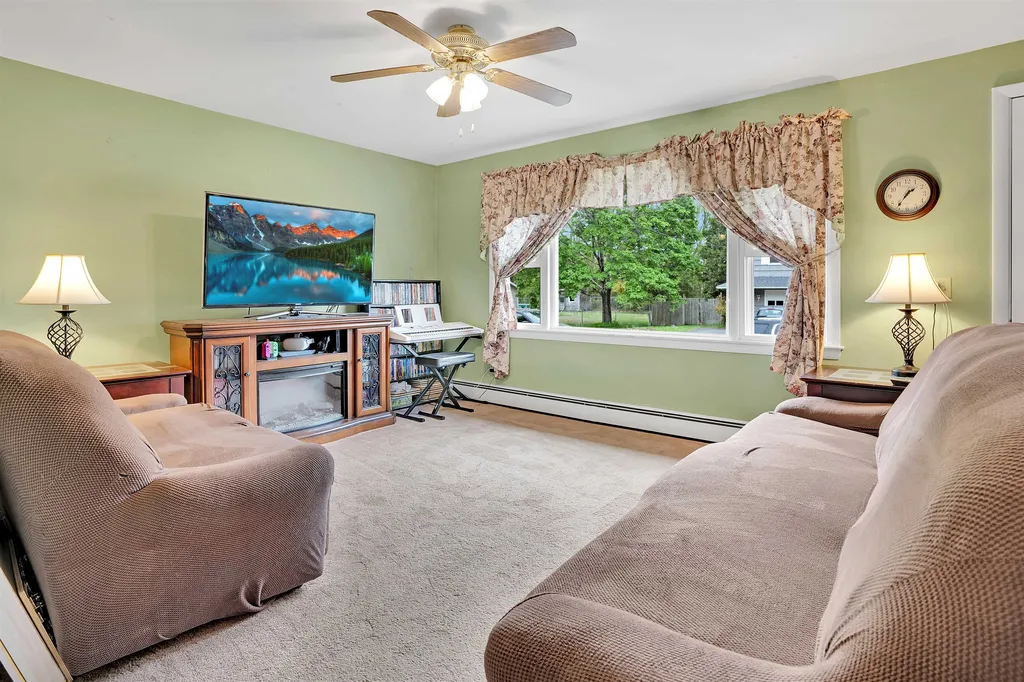 6 Greenfield Drive Somersworth NH 03878