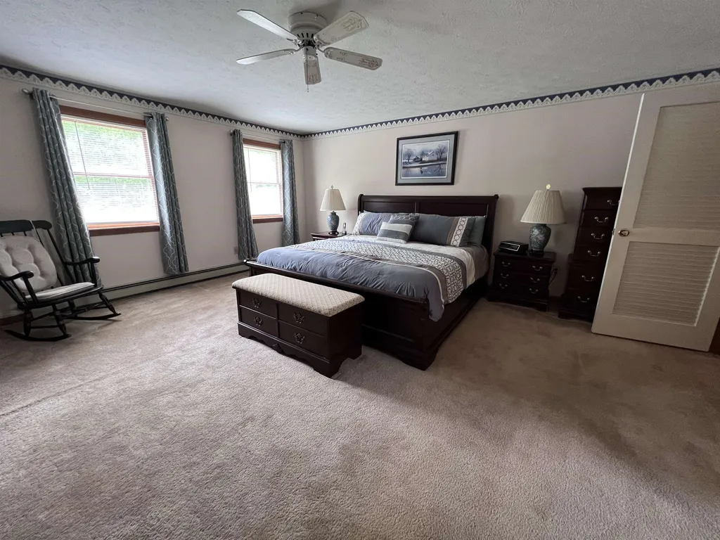 14 Cindy Drive Hooksett NH 03106