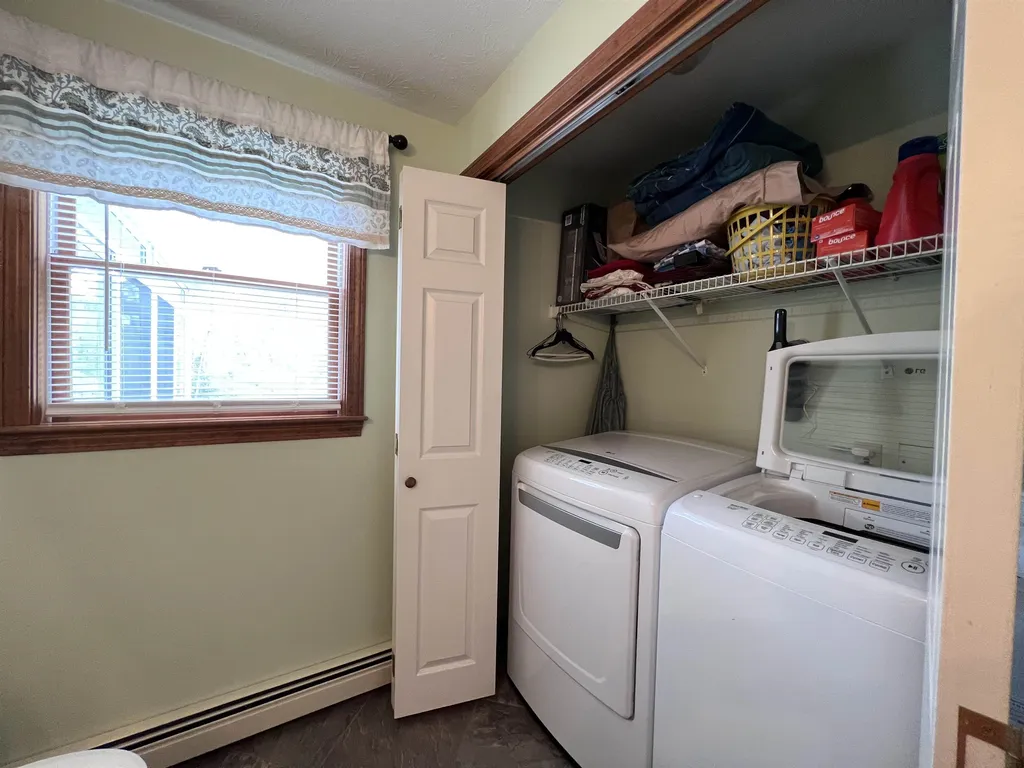 14 Cindy Drive Hooksett NH 03106