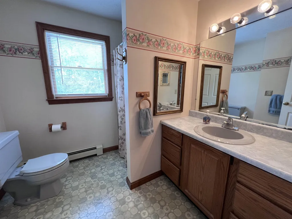 14 Cindy Drive Hooksett NH 03106