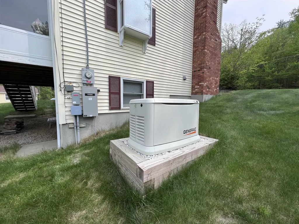 14 Cindy Drive Hooksett NH 03106
