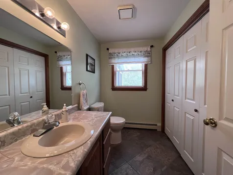 14 Cindy Drive Hooksett NH 03106