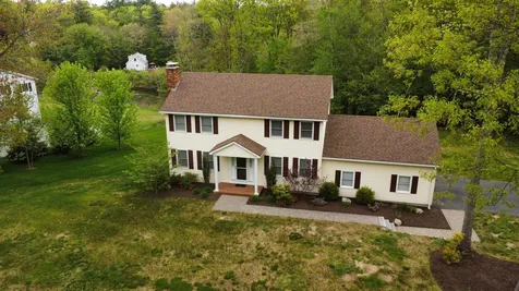 14 Cindy Drive Hooksett NH 03106