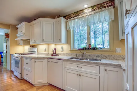 272 Country Road Conway NH 03845