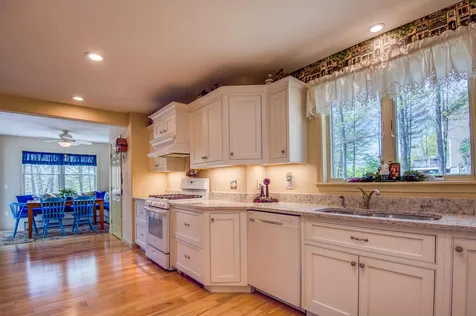 272 Country Road Conway NH 03845