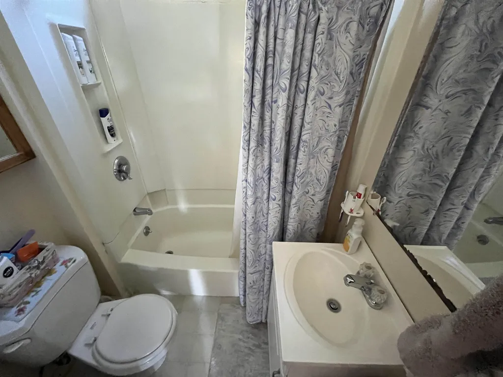 64 Sawyer Street Nashua NH 03060