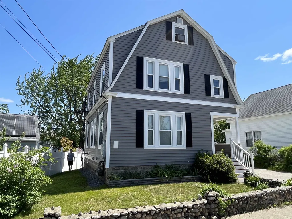 64 Sawyer Street Nashua NH 03060