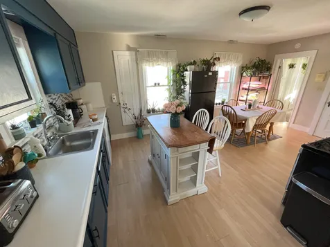 64 Sawyer Street Nashua NH 03060