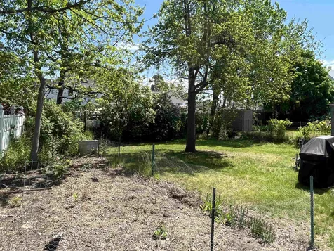 64 Sawyer Street Nashua NH 03060