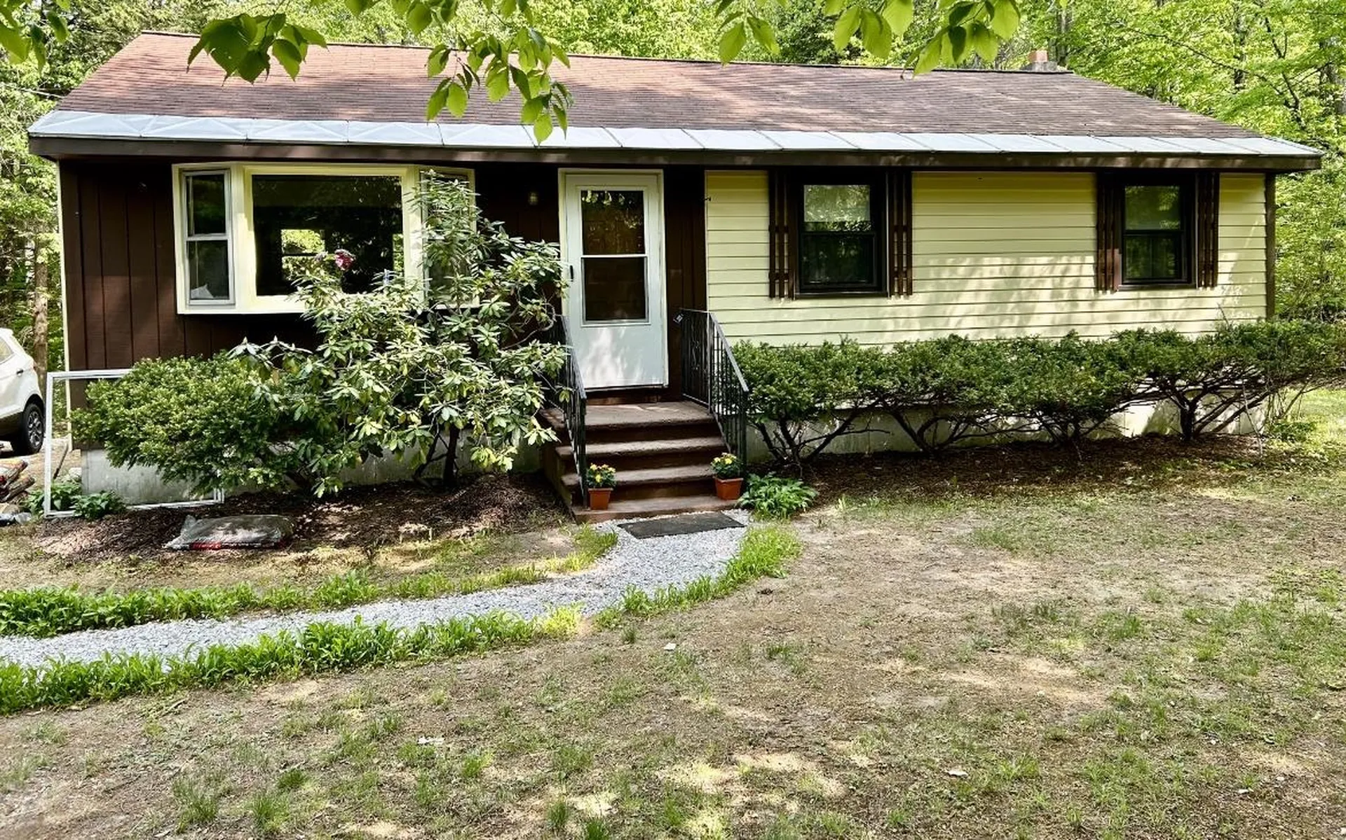 29 Nancy Lane Raymond NH 03077