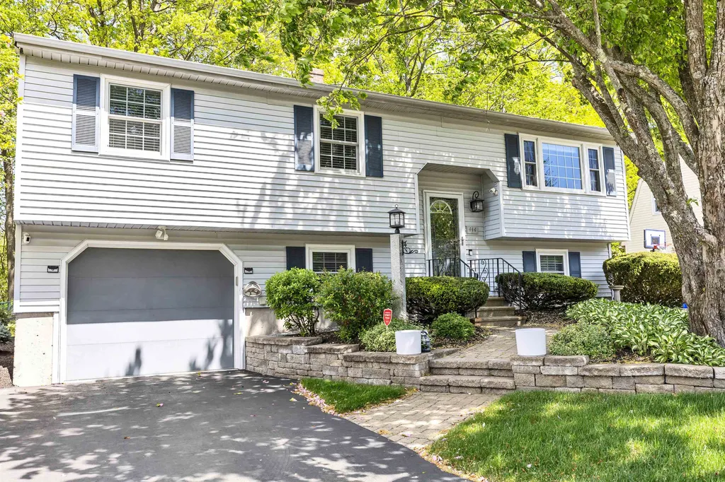 444 Blevens Drive Manchester NH 03104