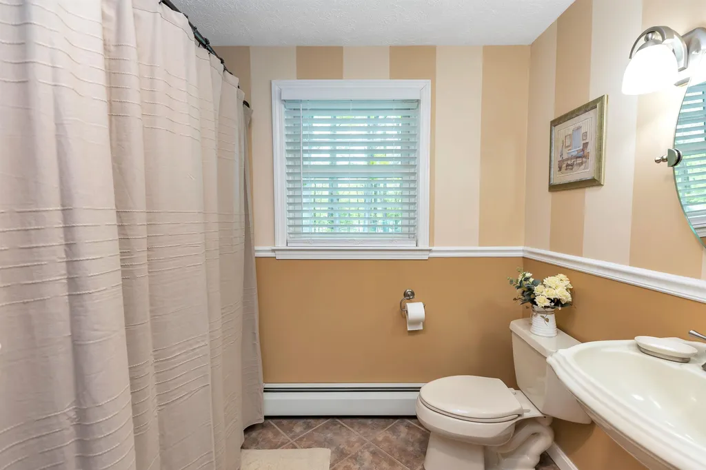 444 Blevens Drive Manchester NH 03104