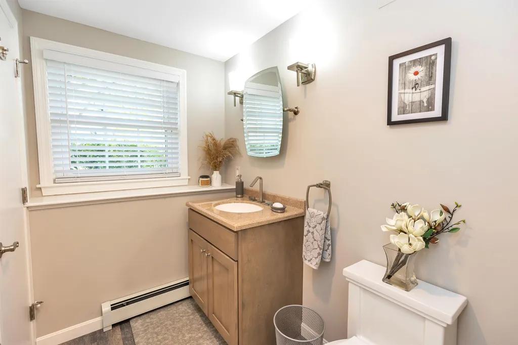 444 Blevens Drive Manchester NH 03104
