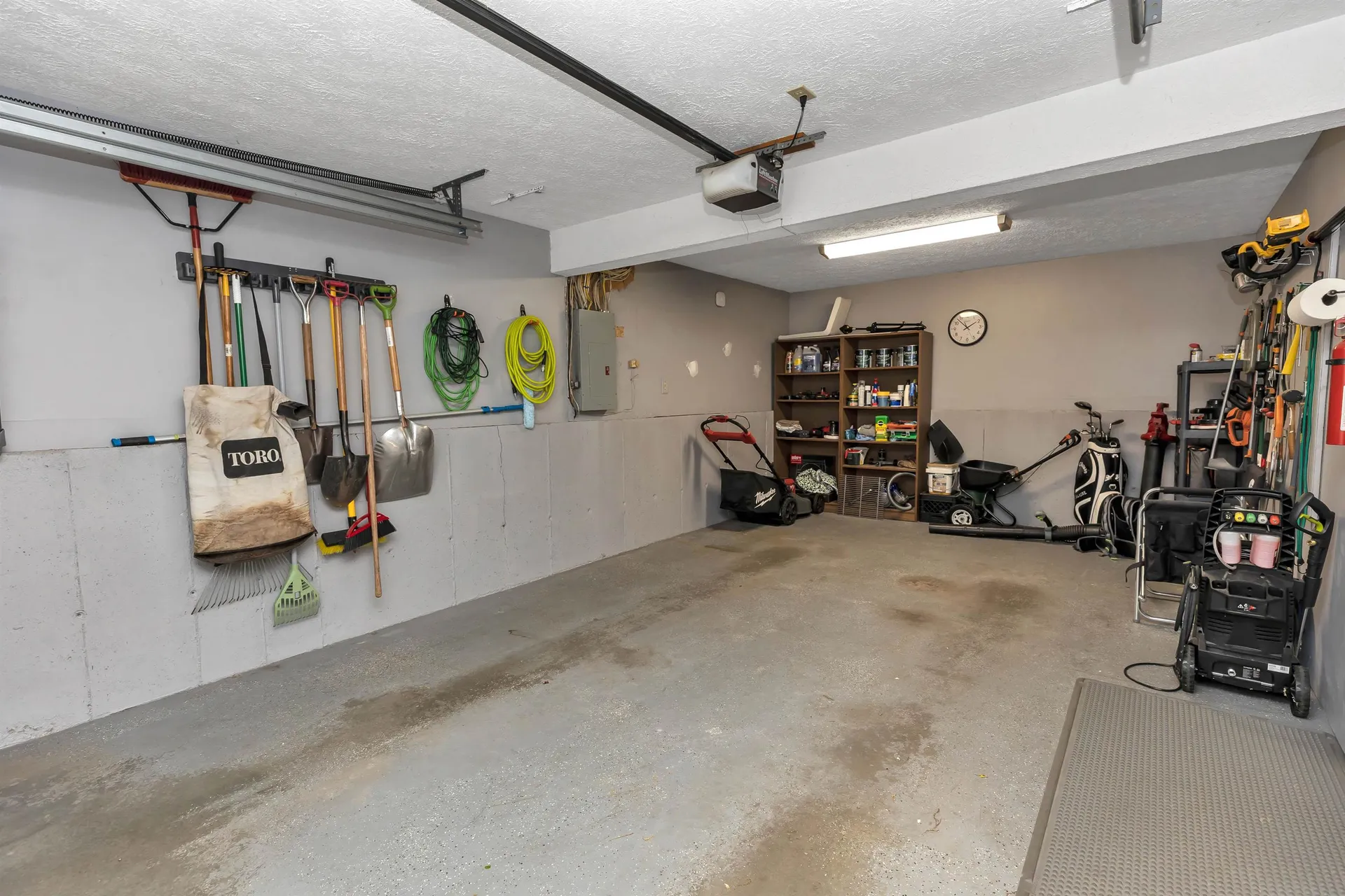 444 Blevens Drive Manchester NH 03104