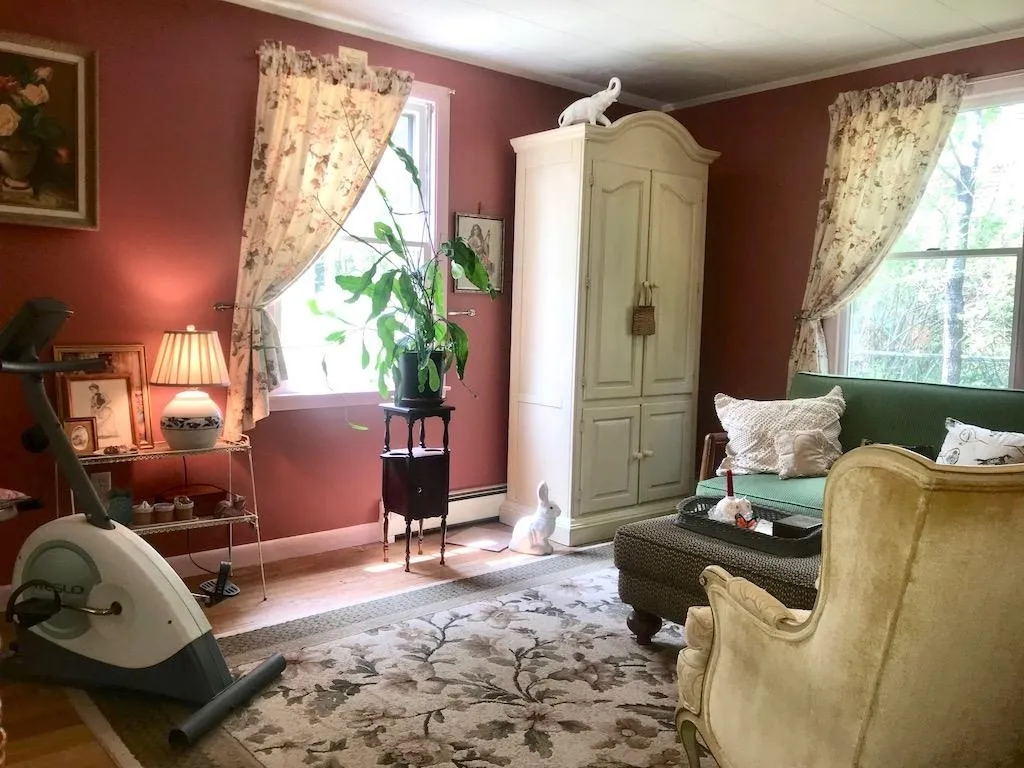 20 Laurel Street Peterborough NH 03458-1436