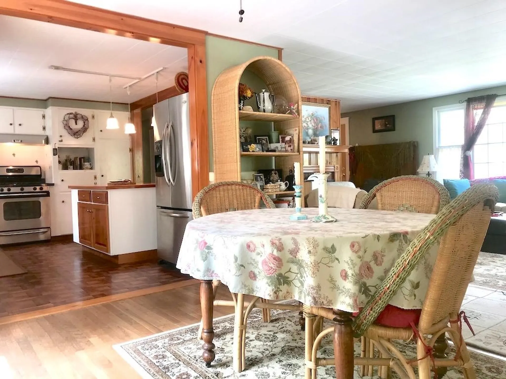 20 Laurel Street Peterborough NH 03458-1436