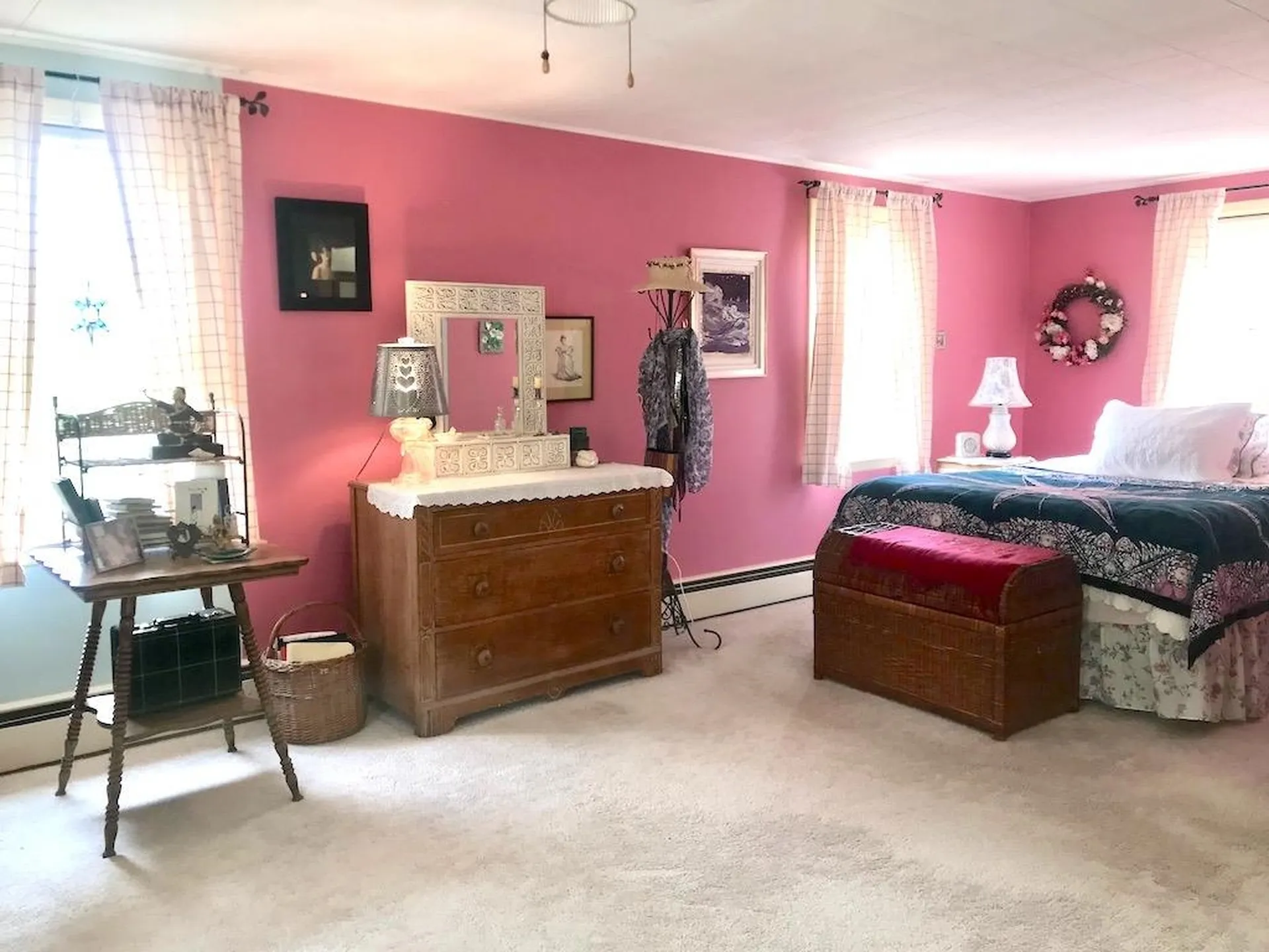20 Laurel Street Peterborough NH 03458-1436