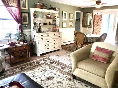 20 Laurel Street Peterborough NH 03458-1436