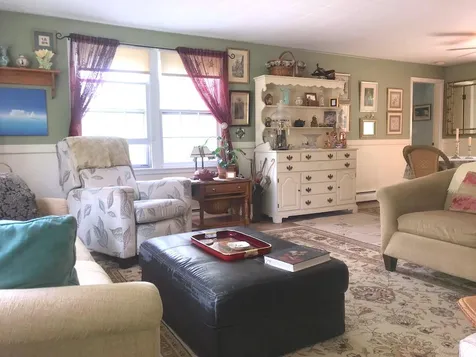20 Laurel Street Peterborough NH 03458-1436