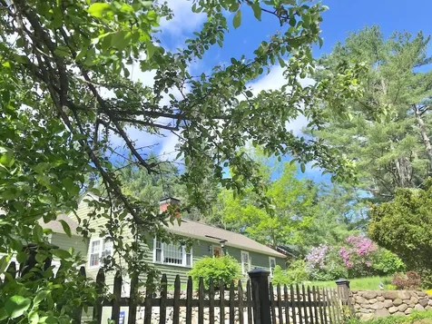 20 Laurel Street Peterborough NH 03458-1436