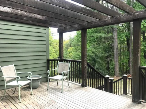 20 Laurel Street Peterborough NH 03458-1436