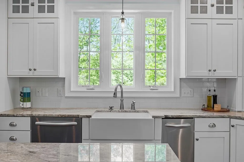 49 London Bridge Road Windham NH 03087
