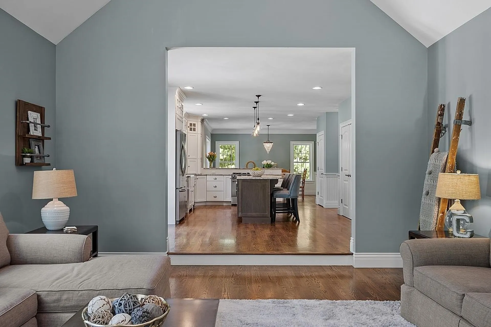 49 London Bridge Road Windham NH 03087