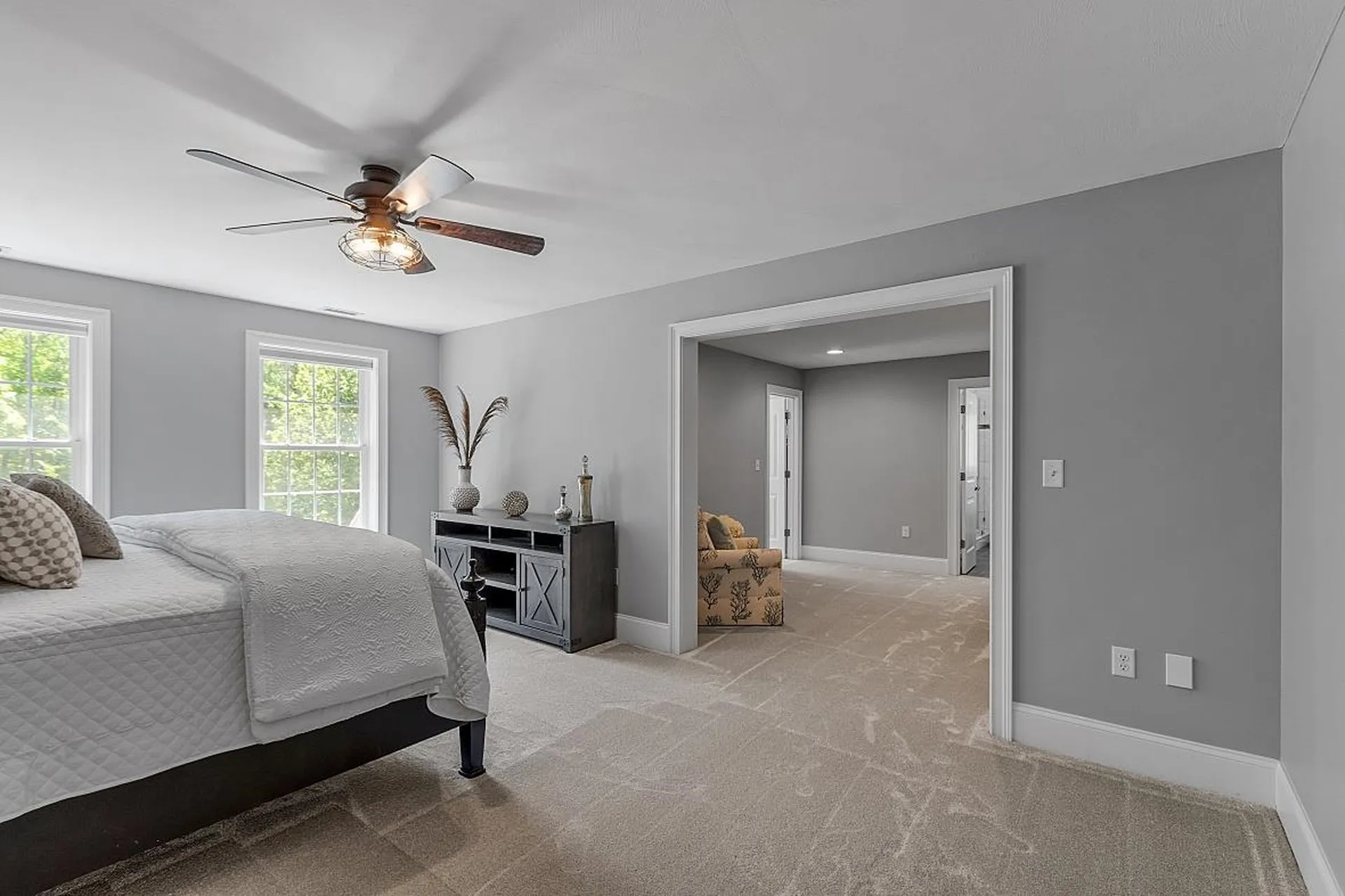 49 London Bridge Road Windham NH 03087