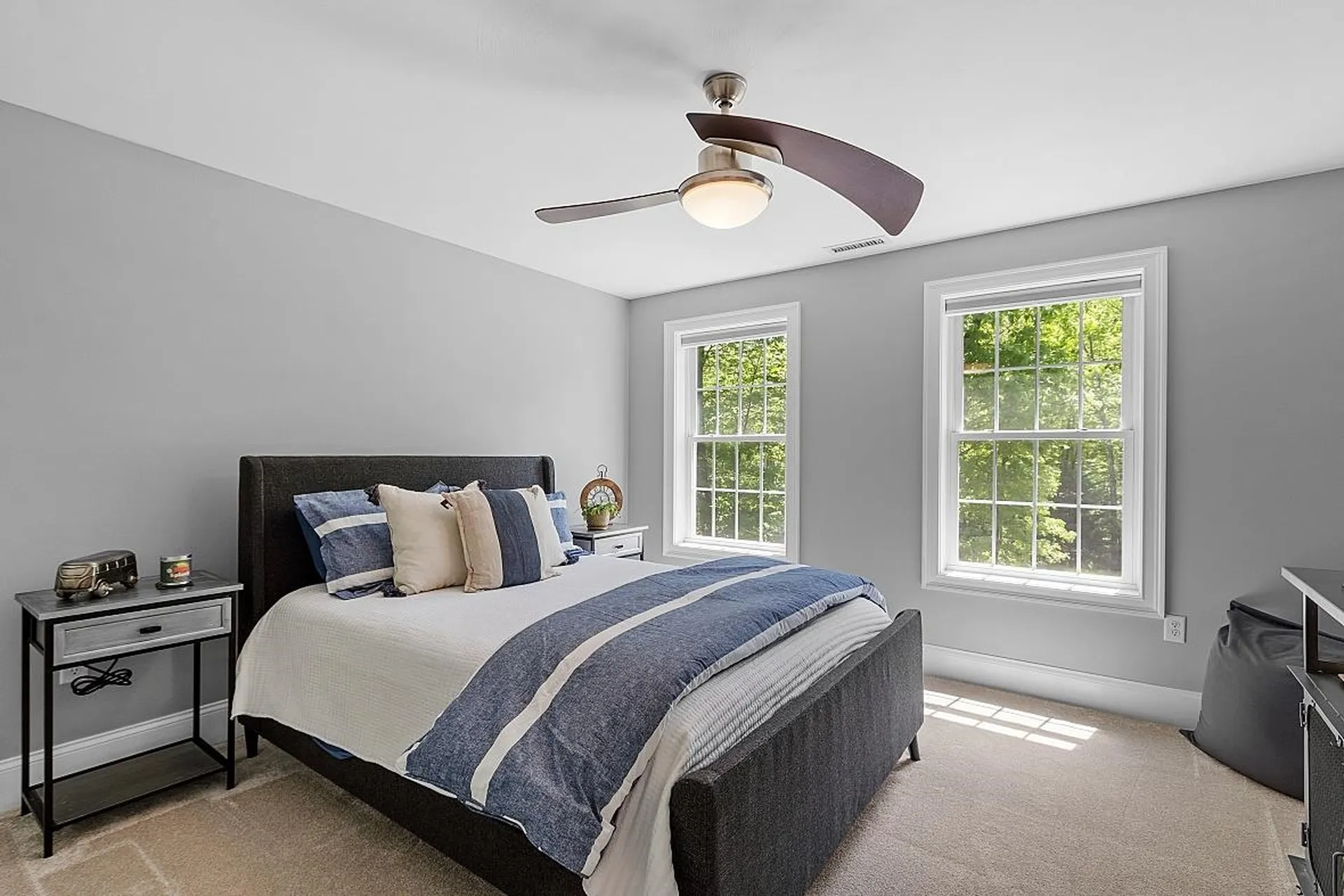 49 London Bridge Road Windham NH 03087