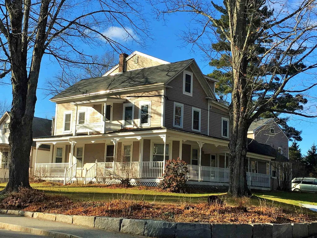 108 Pine Street Hopkinton NH 03229