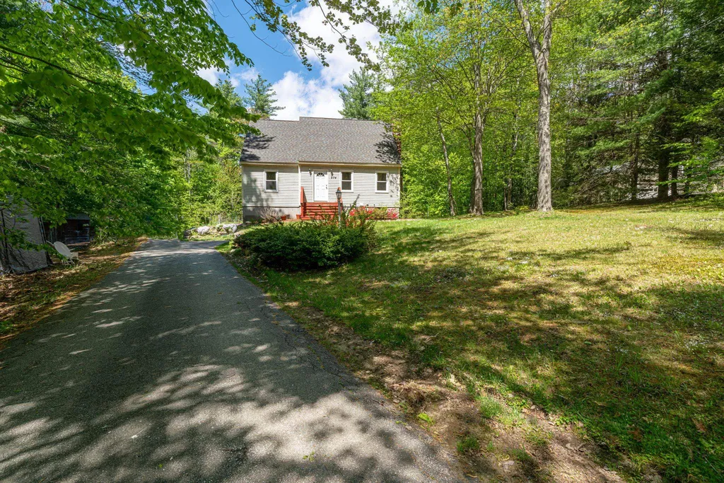 274 Patten Hill Road Candia NH 03034