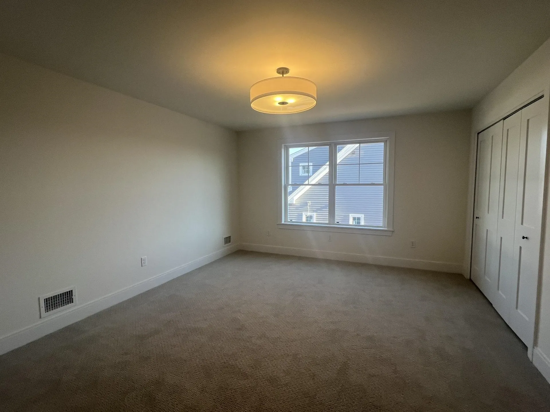 68 Sage Lane Portsmouth NH 03801