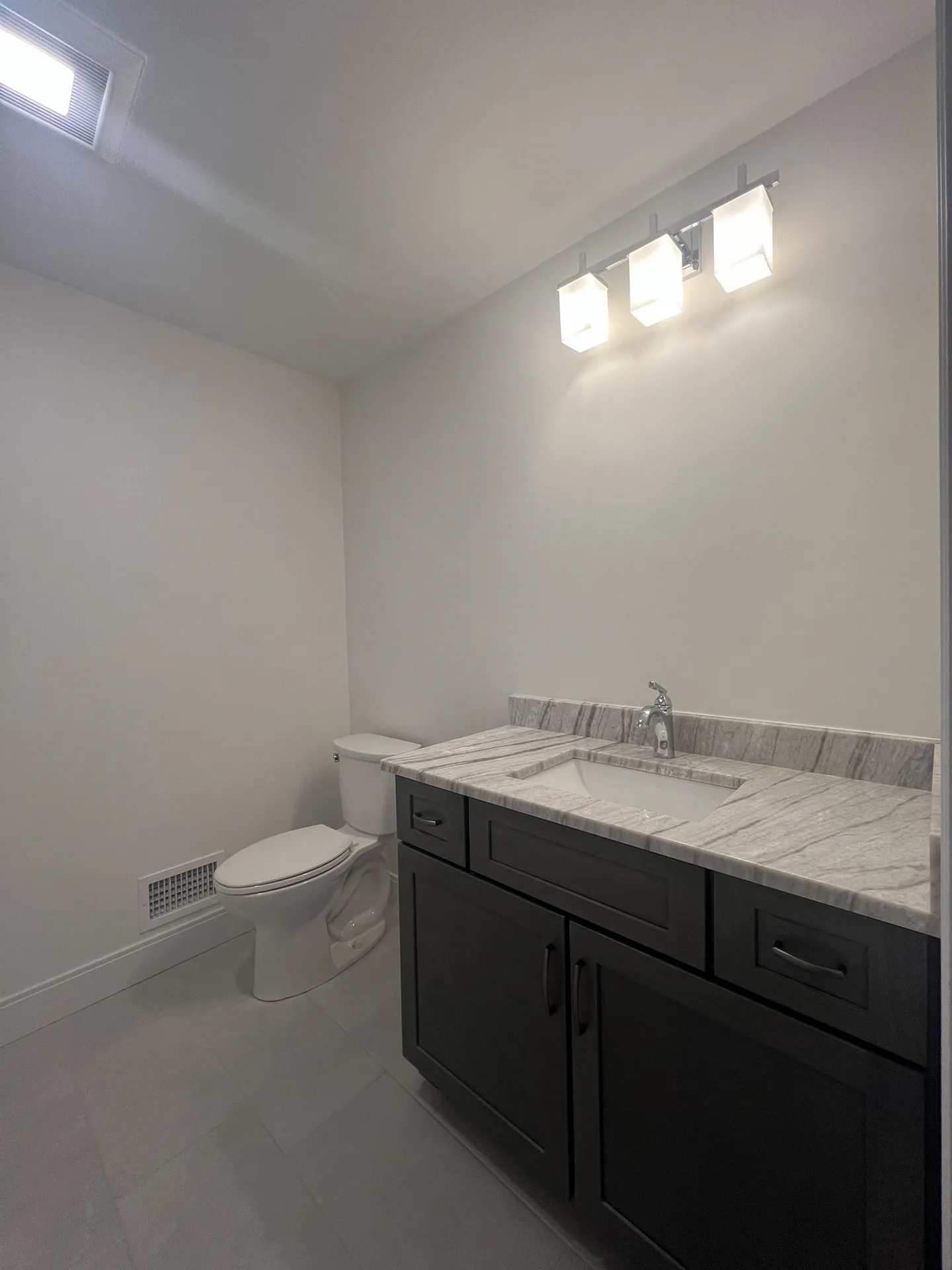 68 Sage Lane Portsmouth NH 03801