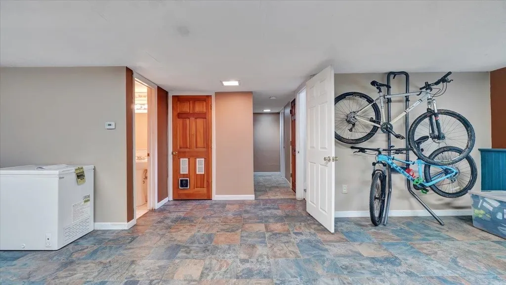 7 Scotsdale Road South Burlington VT 05403