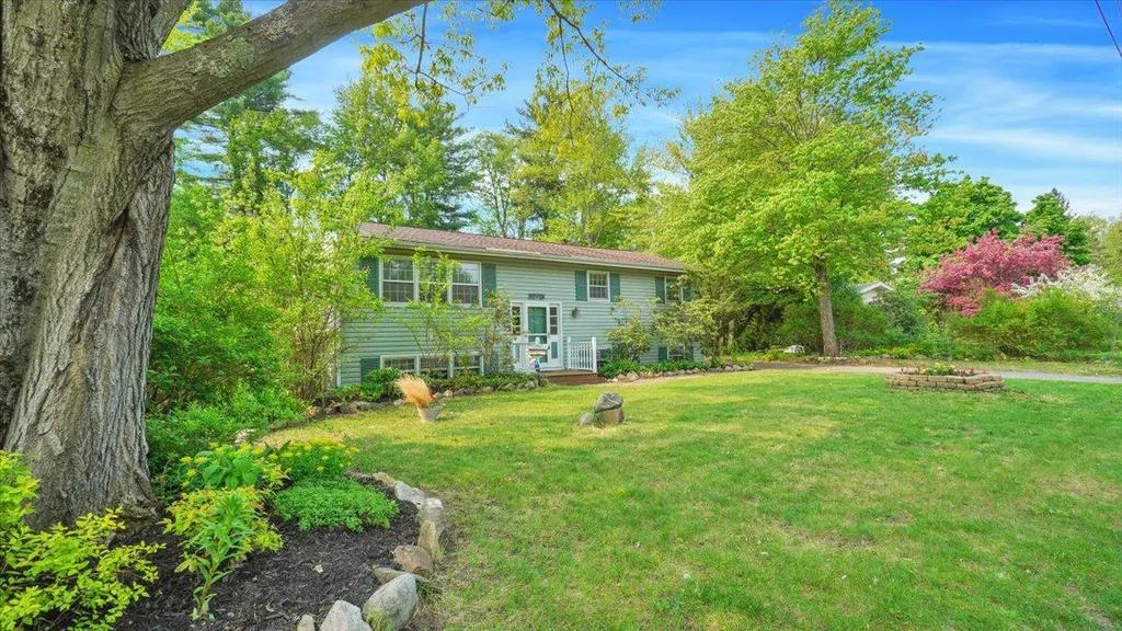 7 Scotsdale Road South Burlington VT 05403