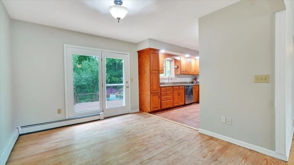 7 Scotsdale Road South Burlington VT 05403