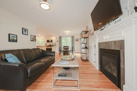 26 Lundy Point Drive Dover NH 03820